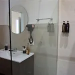 לינה וארוחת בוקר Vk 4*