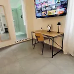 Vk לינה וארוחת בוקר 4*